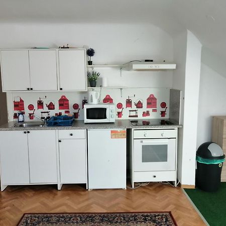Maya'S Easy Apartment Graz Bagian luar foto