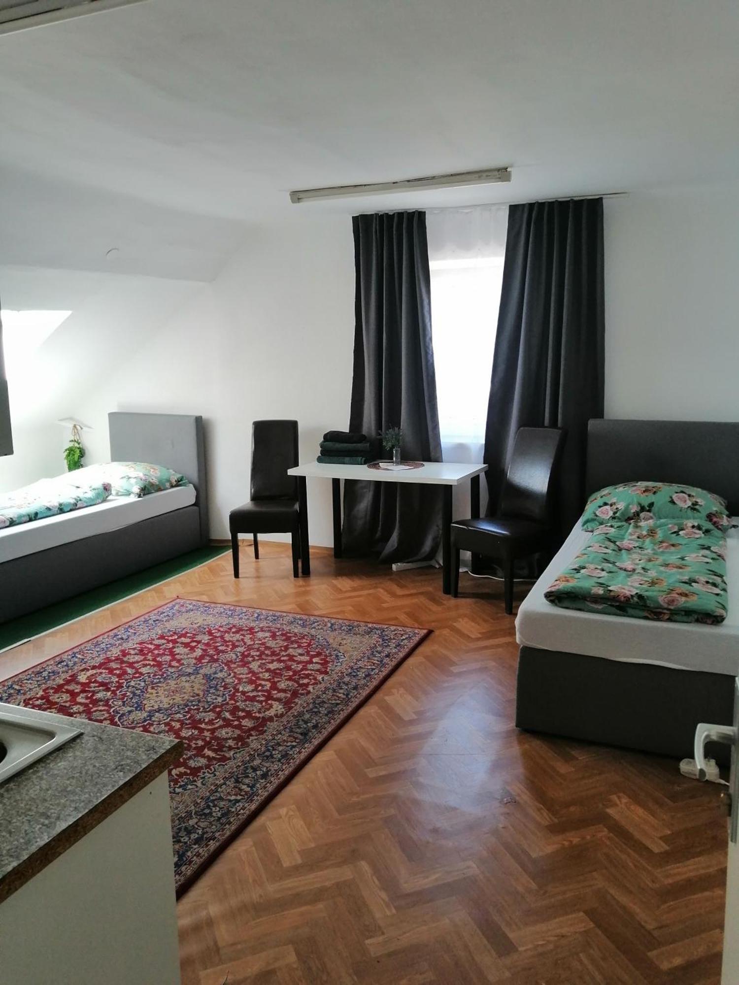 Maya'S Easy Apartment Graz Bagian luar foto